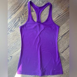 💜 Dri-Fit Nike Top ✔️